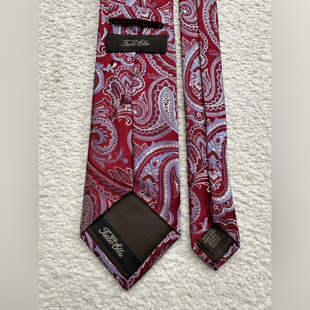 Tasso Elba Men’s Necktie 100% Silk Red Paisley Print